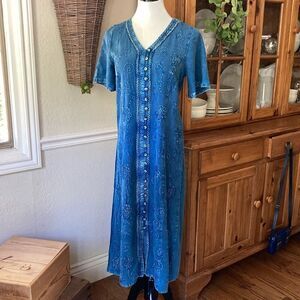 The Paragon Chambray Boho Button Down MIDI Dress New Women’s Size Medium